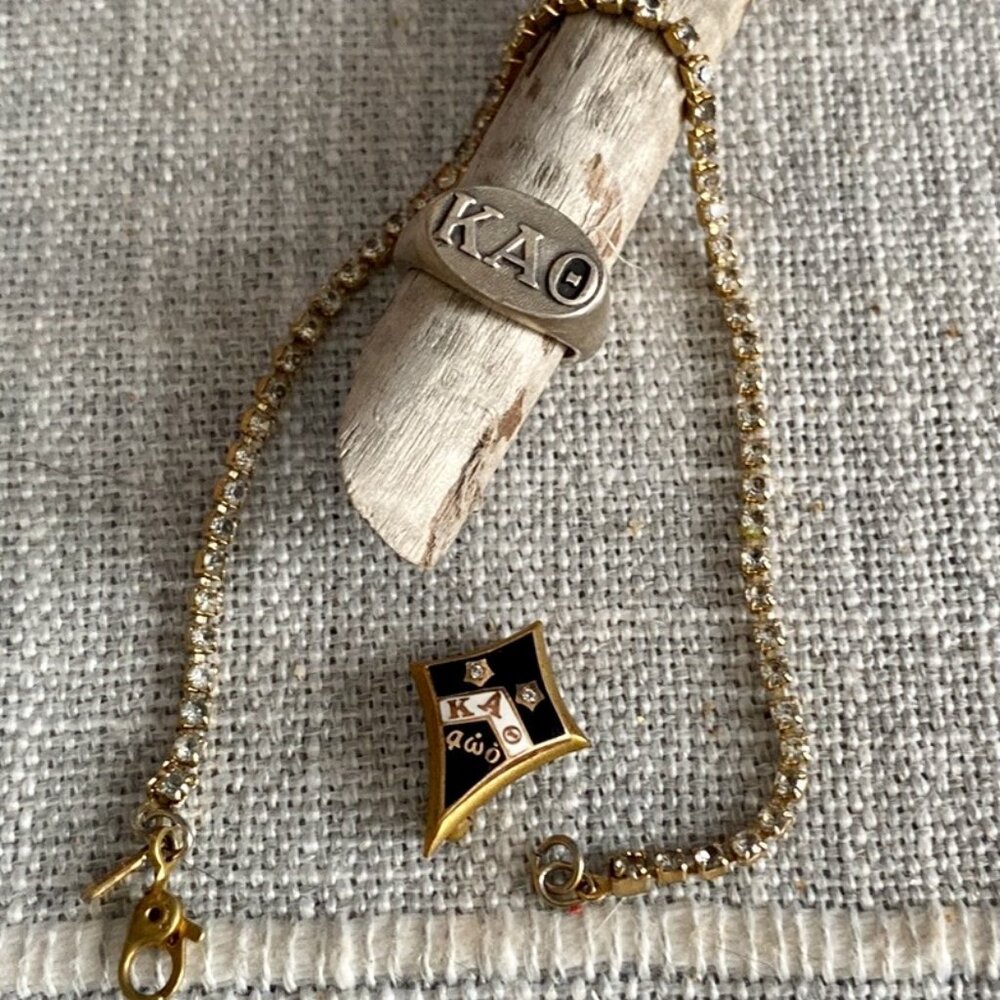 Theta Love activation pin and ring